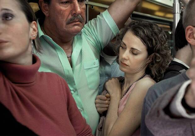 Включите свет: дышать темно! Люди в скоростной электричке Екатеринбург — Челябинск жалуются РЖД на духоту и тесноту