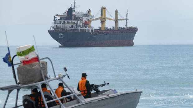 Трамп призвал получающие нефть через Ормузский пролив страны позаботиться о пути