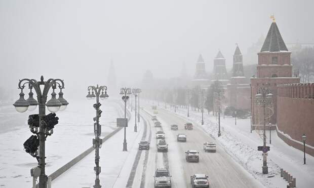 Москвичам рекомендовали не садиться за руль