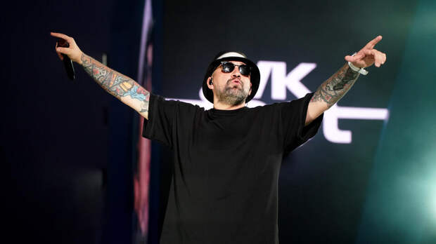 Россиянка просит через суд признать Басту ее родственником и хочет с него 20 млн