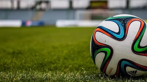 Испанский футбольный клуб сменил название на «Плоская Земля»