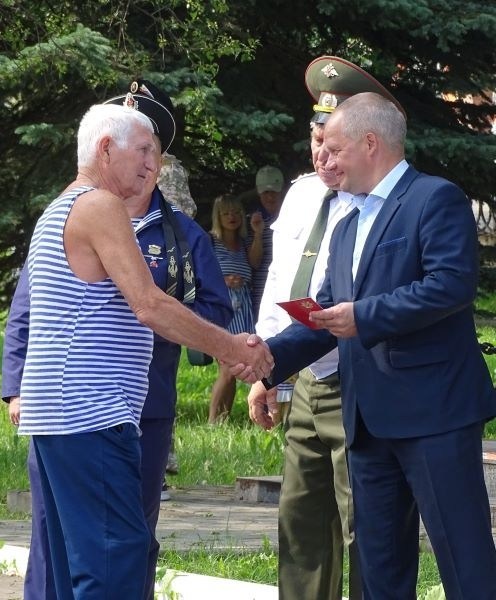В Невьянске массово отпраздновали День ВМФ