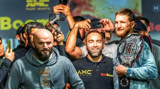 Тренер Исмаилова допускает, что Магомед мог потерять сознание из-за неудачной сгонки веса