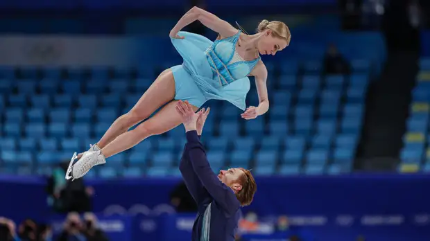 Мировым рекордом — по личным: Суй Вэньцзин и Хань Цун опередили на 0,16 балла откатавших как никогда Тарасову и Морозова