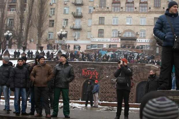Киевляне за чистый город и против фашистов