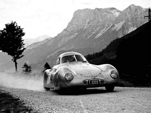 8 раритетных фото самого старого в мире Porsche