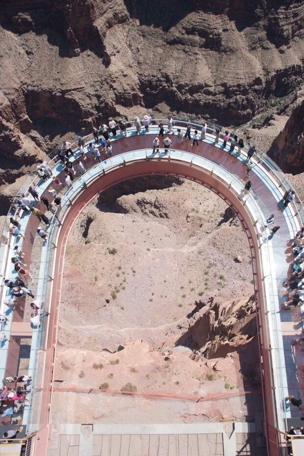 GrandCanyon14 GrandCanyon14 Головокружительная достопримечательность: стеклянная площадка над Гранд Каньоном