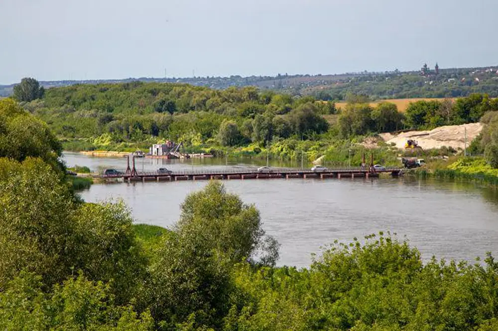 Прибрежные селения около Дона. Мост через Дон в Новоживотинном сегодня. Плица возле Дона.