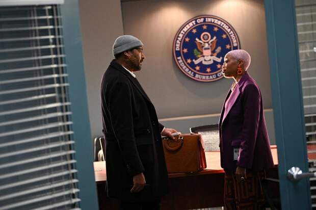 Alec and Kylie talking in the FBI office on The Irrational Season 2 Episode 1