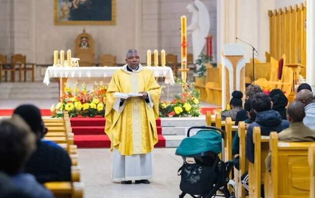 У католиков началась пасхальная неделя