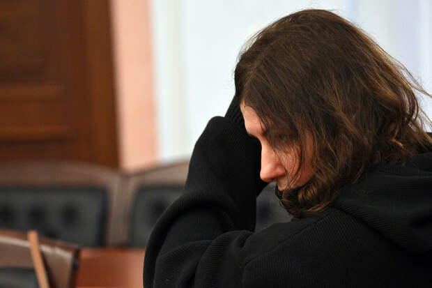 Baza: представители Долиной подадут к Лурье иск об оплате коммуналки