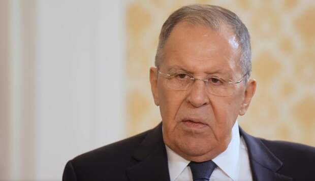 Лавров: Зеленский надеется разместить на Украине ракеты НАТО в случае перемирия