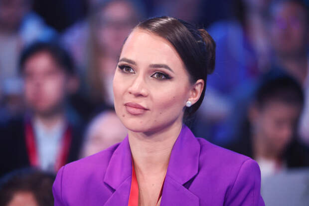 «Она только родила и тут такое». Близкие обвиняемой в выводе из России сотен миллионов рублей блогерши Лерчек раскрыли ее диагноз