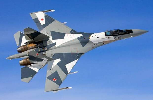 Российский истребитель Су-35С – прекрасная машина, она настолько хороша, что может сравниться с новейшим Су-57.