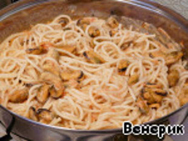 Паста с мидиями в сливочном соусе Спагетти