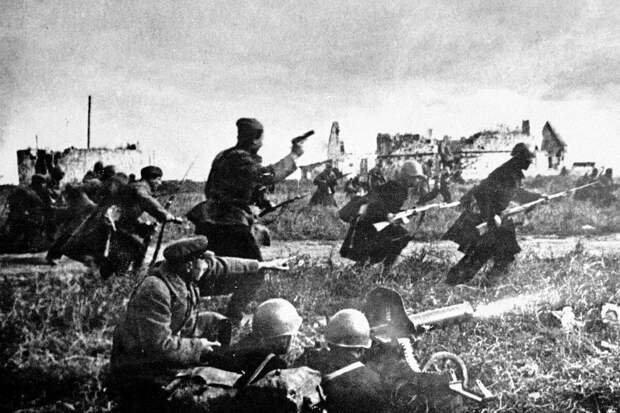 Возможно, снимок сделан во время обороны Одессы в 1941 г.