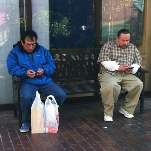 guys waiting for girls 3 Guys waiting for girls: weve all been there (30 Photos)