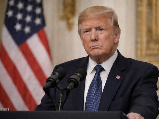 Трамп объявил о временной отмене части нефтяных санкций США