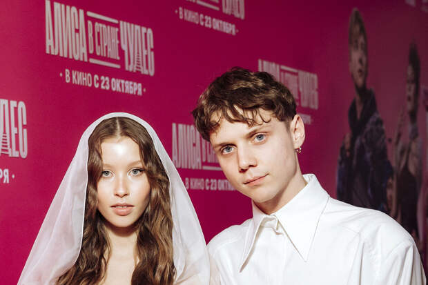 Актриса Пересильд назвала себя тещей во время обсуждения романа 16-летней дочери