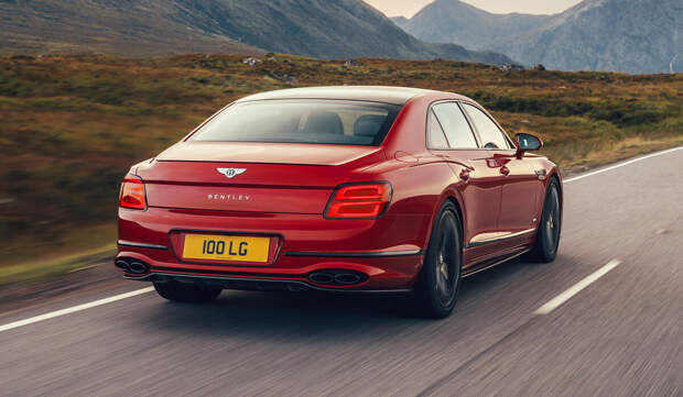 Bentley Flying Spur V8: роскошь, мощь, красота.