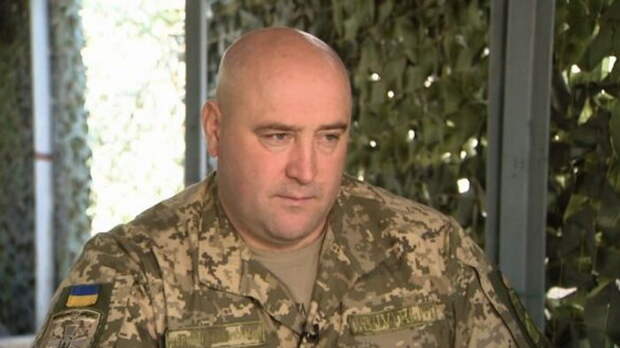 Бывший в плену у Гиви генерал заключает контрактников ВСУ в рабство