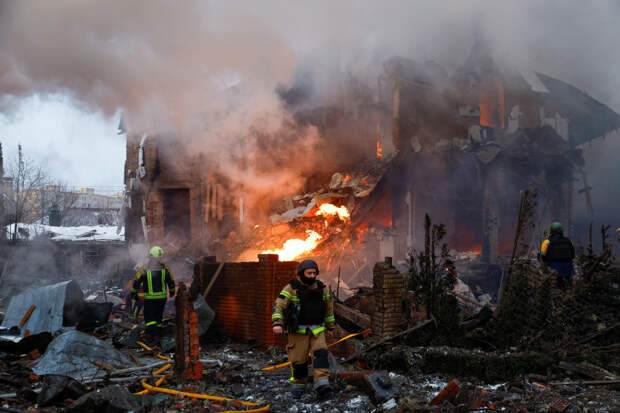 Зеленский попросил защиты после ночной атаки на Украину