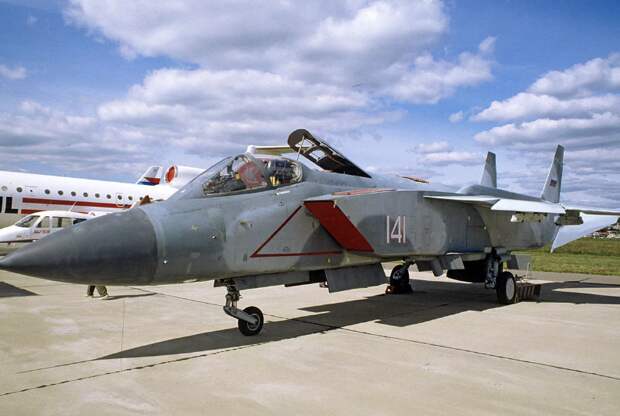 Як-141