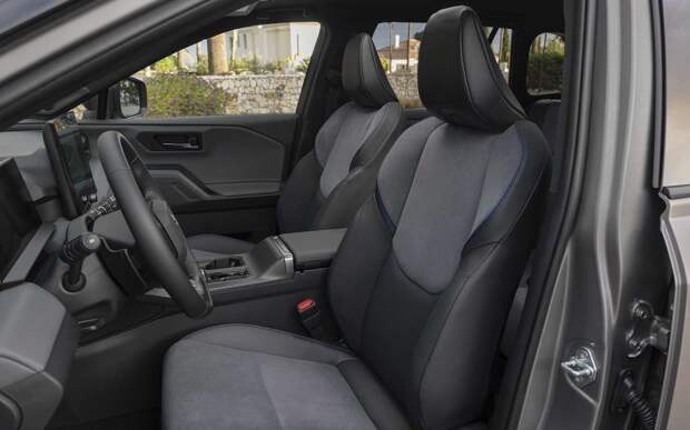 Китайский RAV4 начали ввозить в РФ по параллельному импорту: называем цены