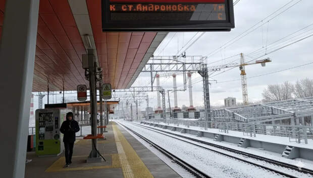 Поезда замерзли: в МЖД объяснили двухчасовые задержки электричек