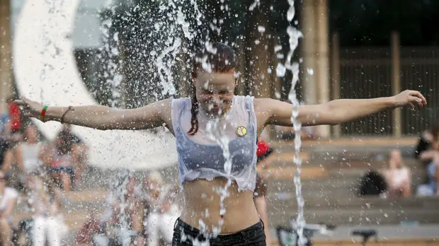 «Макушка лета»: в Москву приходит 30-градусная жара