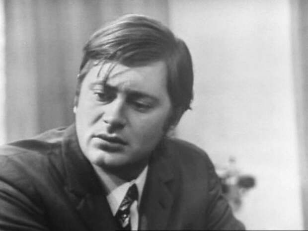 Валентин Смирнитский в фильме "Следствие ведут Знатоки" (1975)