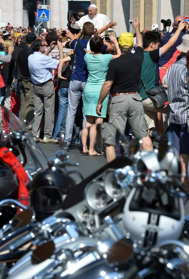 авто, Папа Римский, Harley-Davidson