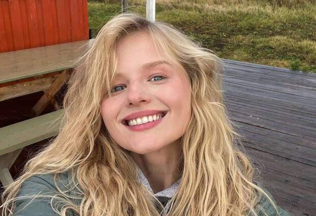 Саша Бортич восхитила фанатов кадрами в мини-бикини: «Вот это фигура»