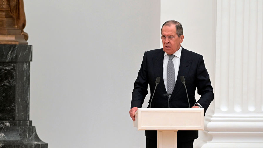 Лавров: Россия готова к сотрудничеству, но не будет выступать инициатором в отношениях с Западом