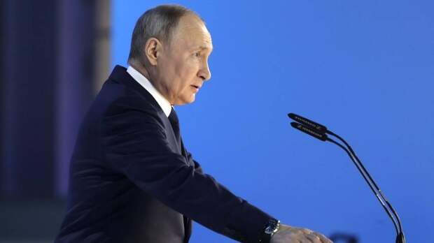 Путин подписал договор о дружбе и сотрудничестве с главами ЛНР и ДНР
