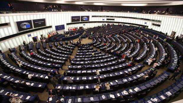 Точка конфронтации: ЕС хочет ужесточить санкции против России через США