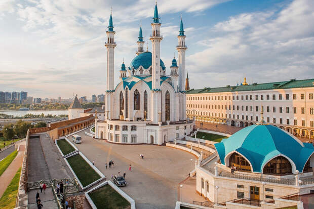 Эксперт Каганер: главными направлениями в мае стали Казань и Санкт-Петербург