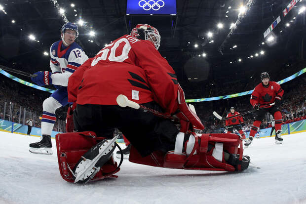 Сборная США по хоккею выиграла Олимпиаду, обыграв Канаду в овертайме
