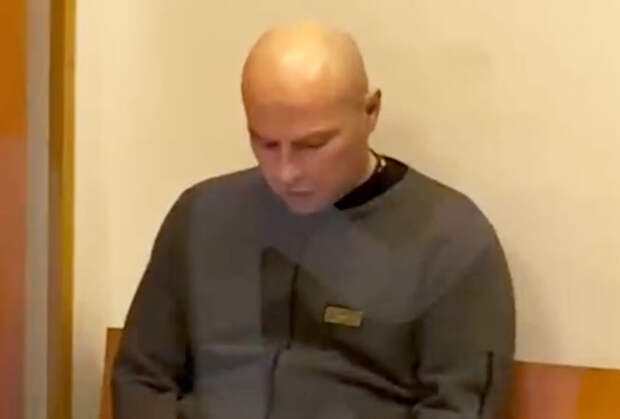 Суд вынес приговор дрейфовавшему 67 дней в Охотском море россиянину. В том путешествии он потерял двоих родственников