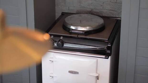 Жизнь часто забрасывает нас довольно далеко от тех мест, где мы родились и провели своё детство.-5