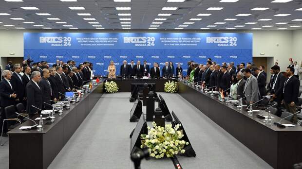 Встреча глав МИД БРИКС началась с минуты молчания в память о президенте Ирана