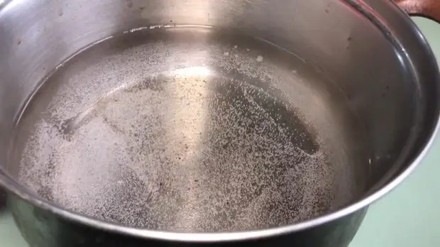 Как без усилий отмыть многолетний нагар реально за 10 минут