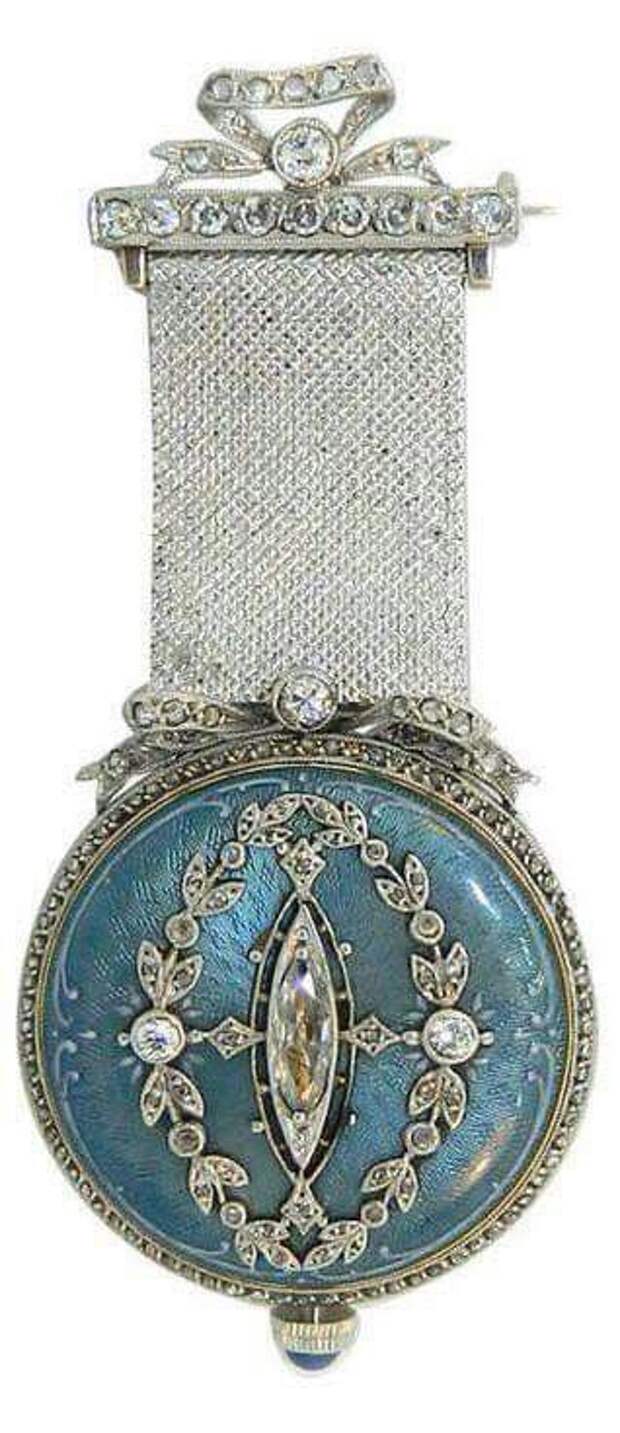 Victorian lapel watch | Van Cleef & Arpels | via Lovers of Blue and White: 