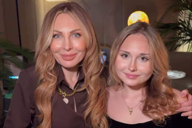 Актриса Наталья Бочкарева поделилась кадрами с 18-летия своей дочери