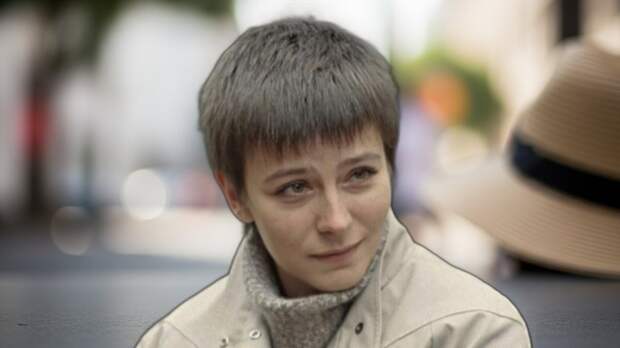 «Ей не нужны пластические операции»: почему 67-летняя Елена Сафонова выглядит моложе коллег