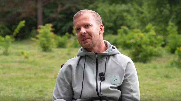 Латвийский депутат, защищавший русский язык, нашел прослушку у себя в машине