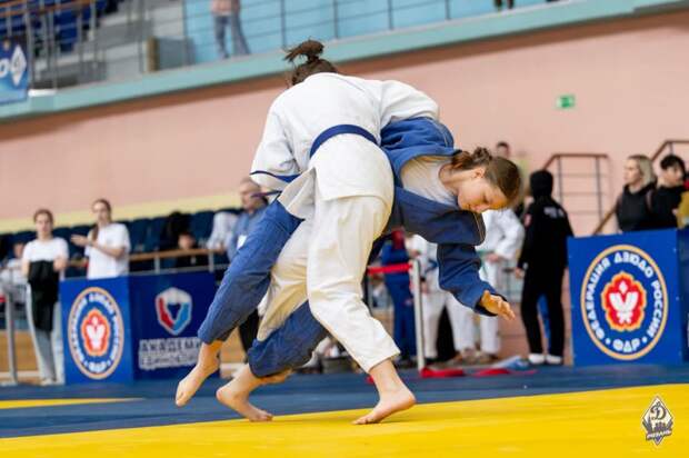 Тульская дзюдоистка Чубурина победила на всероссийских соревнованиях в Брянске