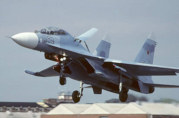 Sukhoi_Su-27UB_.jpg