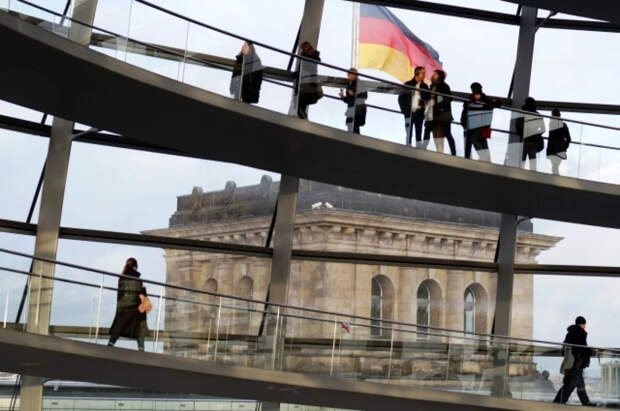 Экс-канцлер Шредер призвал восстановить кооперацию с Россией в энергетике