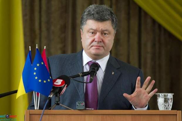 Порошенко согласился на выборы в Донбассе, но выдвинул своё условие Порошенко согласился на выборы в Донбассе, но выдвинул своё условие